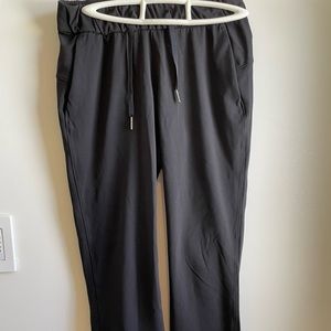 Lululemon on the Fly pants size 2